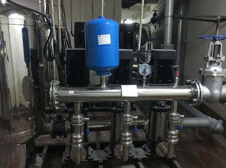 �ߌӶ��μӉ���ˮ�Ƀ����