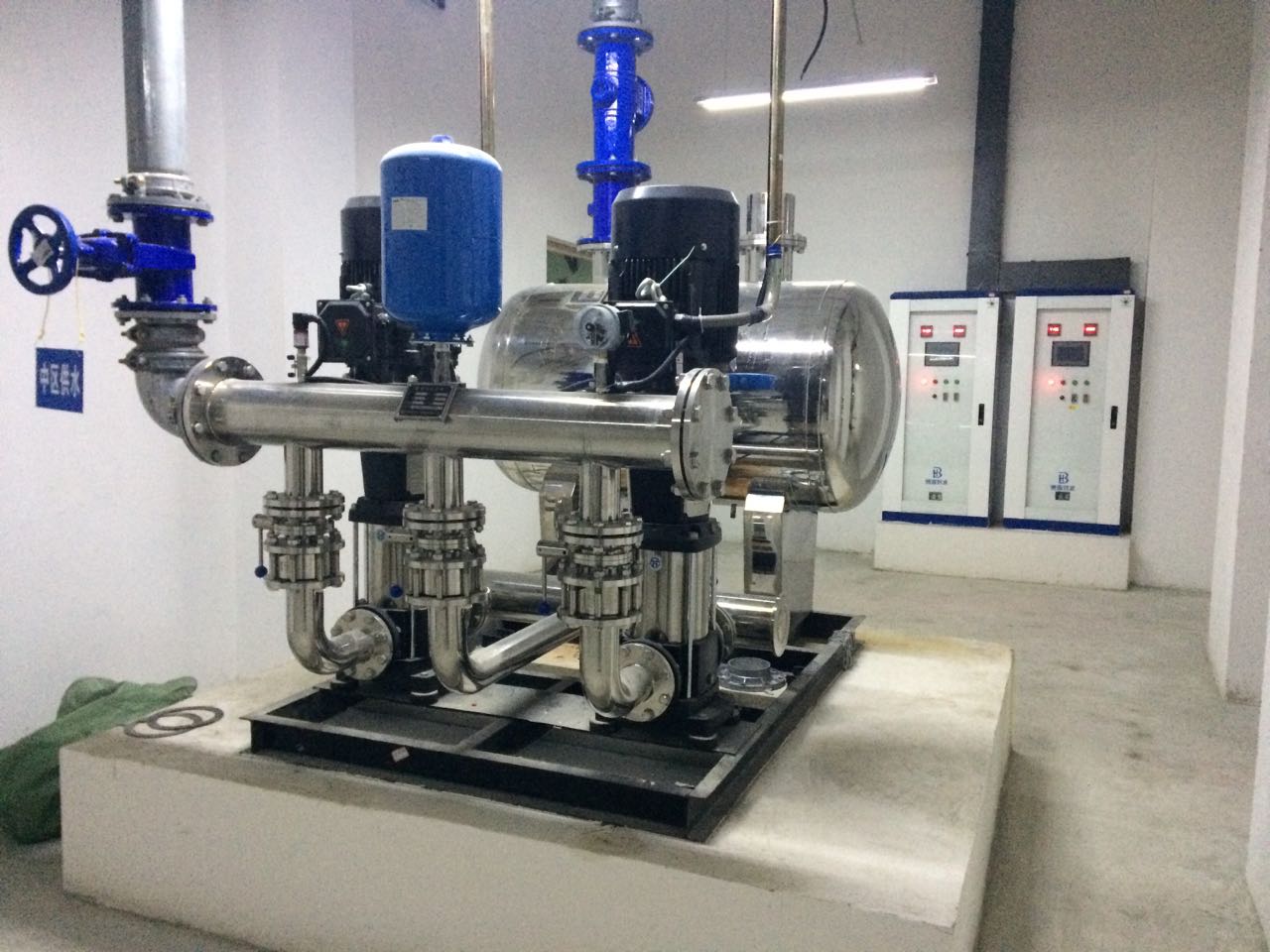 無負(fù)壓補(bǔ)償式疊壓供水沒備怎么樣